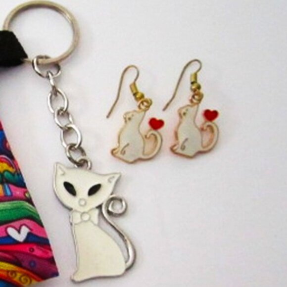 Cat Card Holder Keychain Earrings NEW - Picture 2 of 2